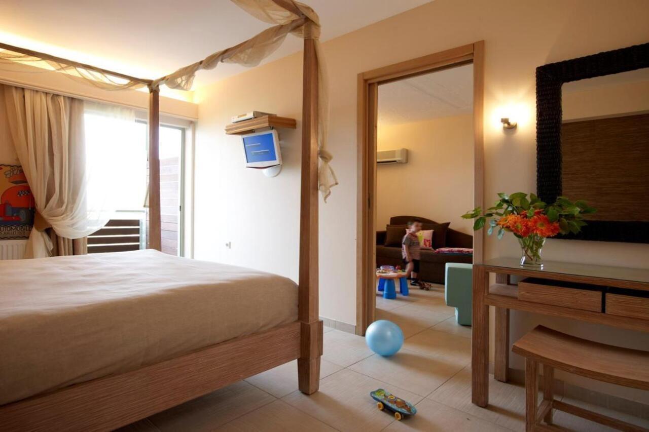 Belle Helene Hotel Вати Екстериор снимка